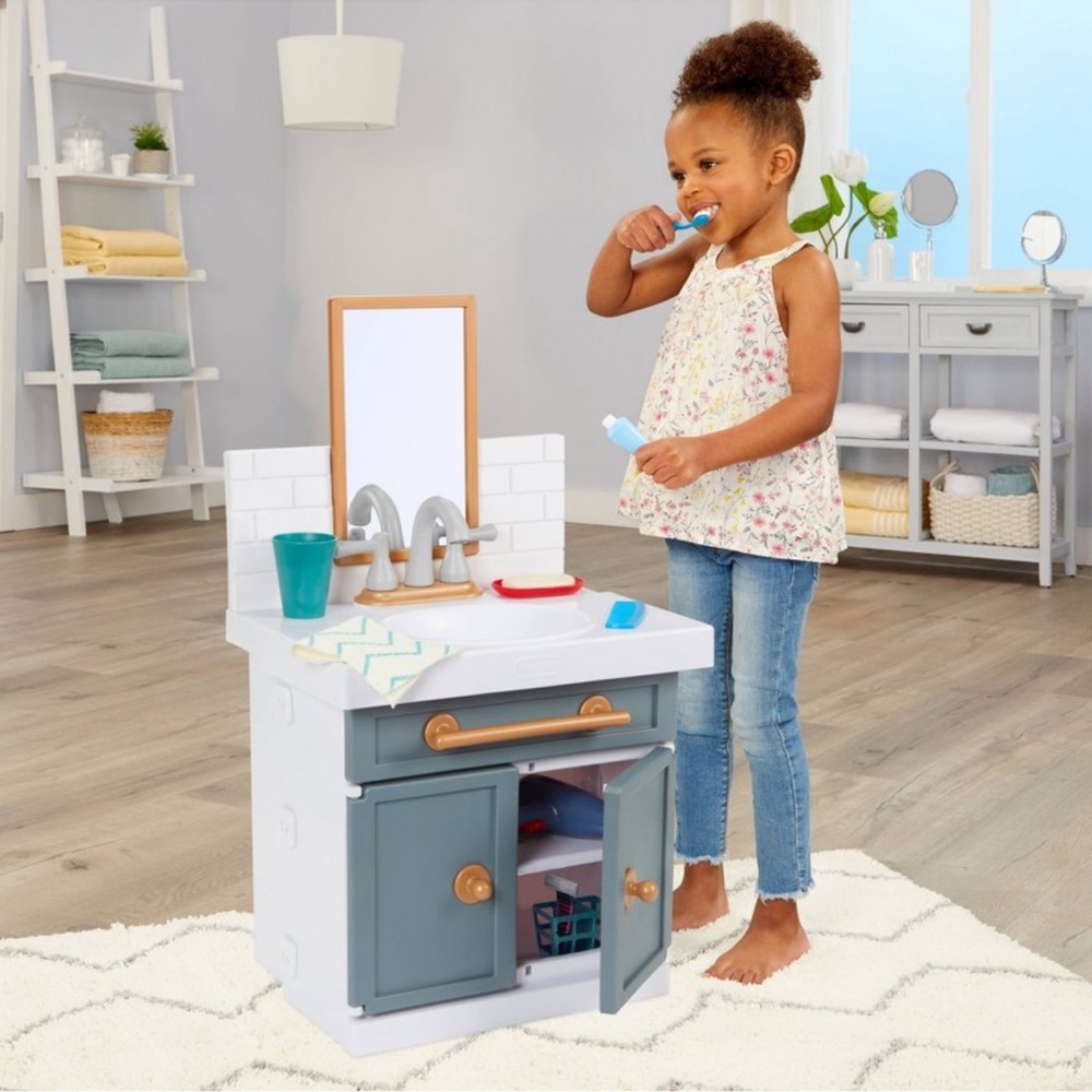 Little tikes first sink - Picture 2 of 5